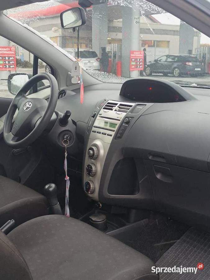 Toyota Yaris 2 mały przebieg Mielec