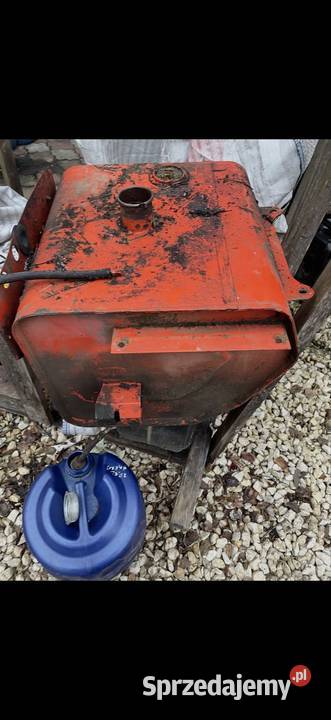 Zbiornik Renault ciągnik rolniczy RENAULT 551