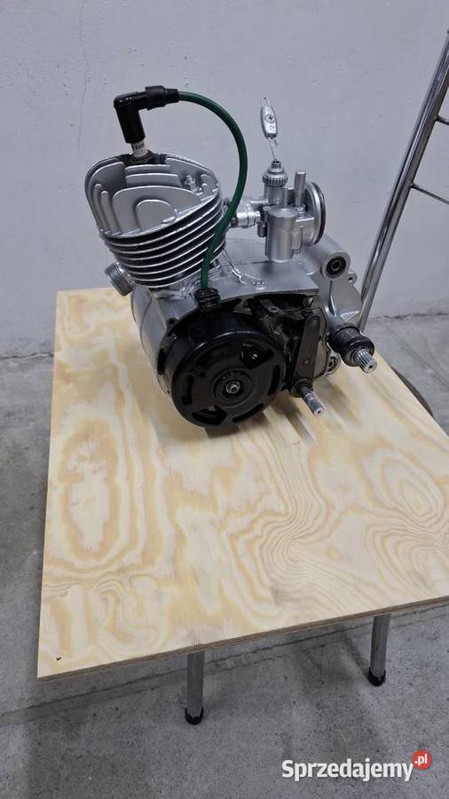 Silnik 025 jajko komarromet motorynka