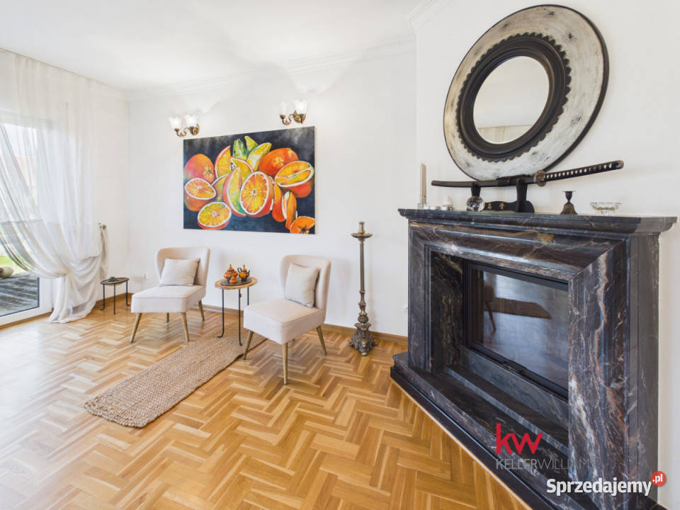 sprzedaży domu wolnostojącego 280m2 Janów