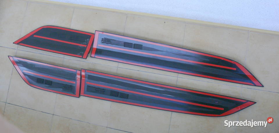 Listwy boczne drzwi Suzuki Vitara 2018 r OEM sprzedam