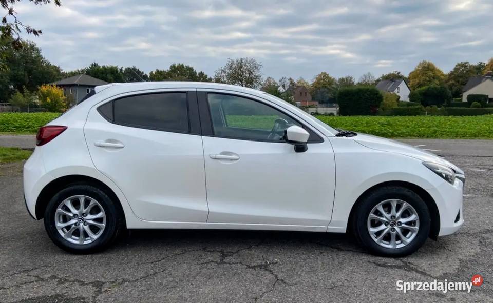 Mazda 2 15 SkyActiv 2015 Exclusive bezwypadkowa