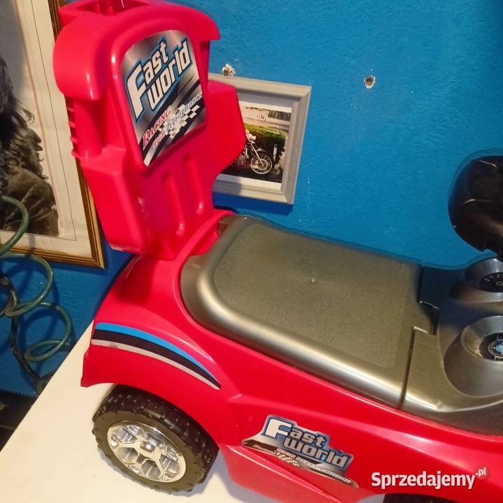 FOTEL DZIECKA DO POKOJU DZIECIĘCEGO autko Ropczyce