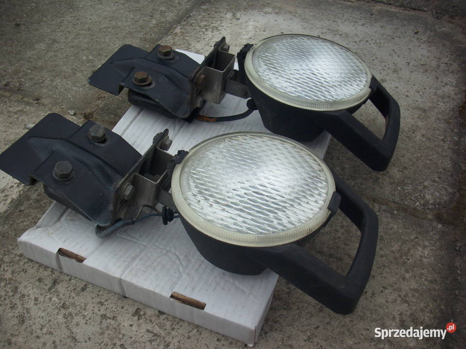 Lampa reflektor dodatkowy z mocowaniem MAN Kielce