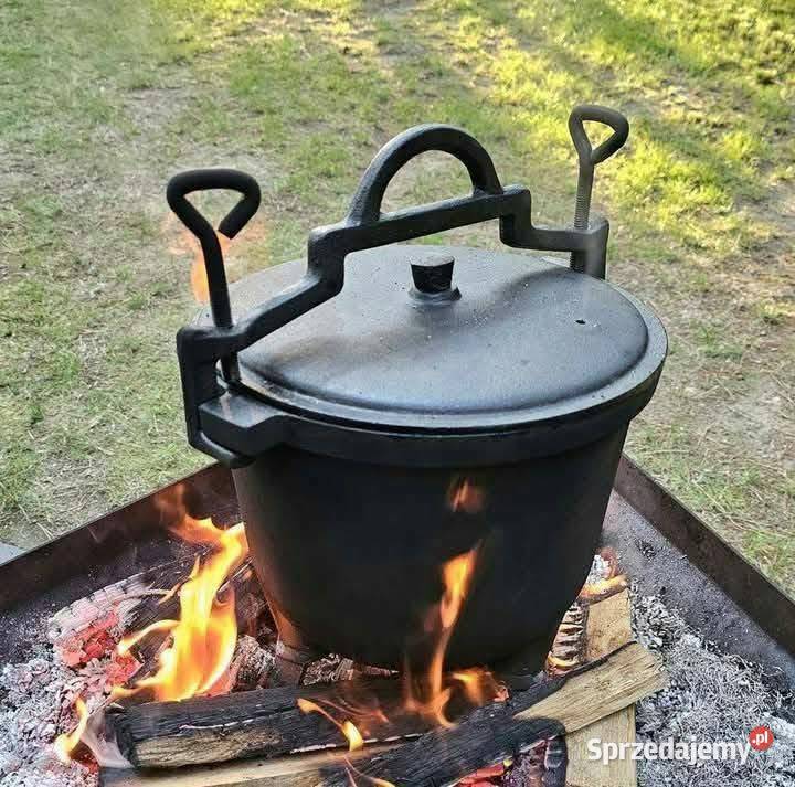 Kociołki żeliwne i emaliowane mazowieckie sprzedam