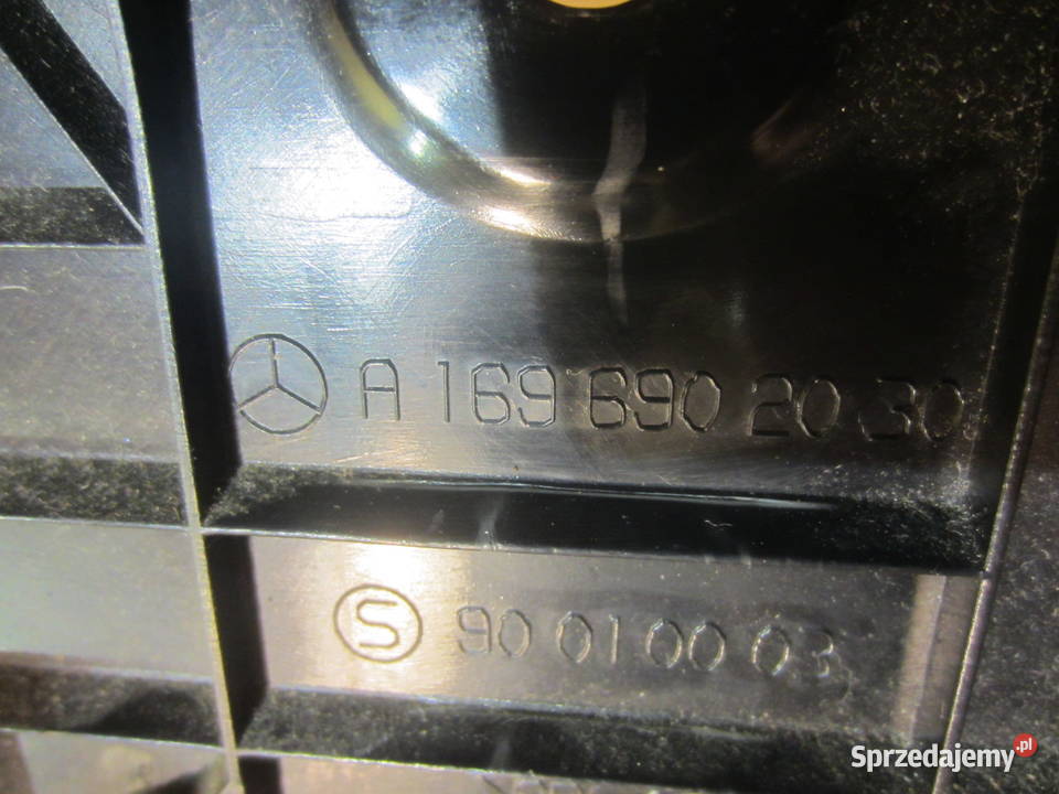 osłona progu bagażnika A1696902030 mercedes a osobowe Szczecin