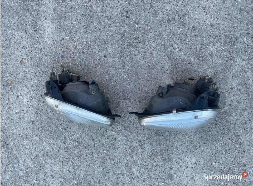 Lampa reflektor przód Opel Corsa b combo b Rok produkcji 1999 Szczecin