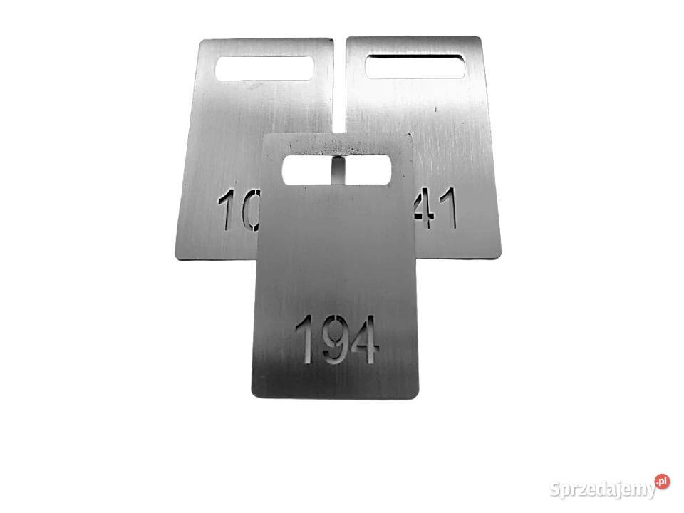 Numerek zawieszka brelok do szatni ze stali Chynów