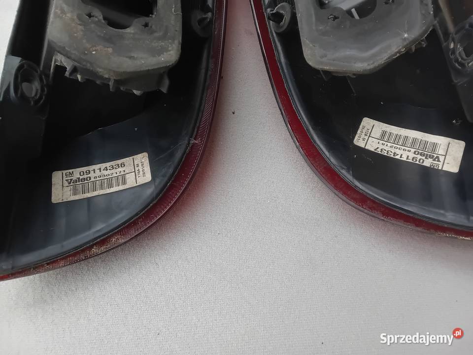 Lampy tylne lewą prawa opel corsa c 5d Otmuchów