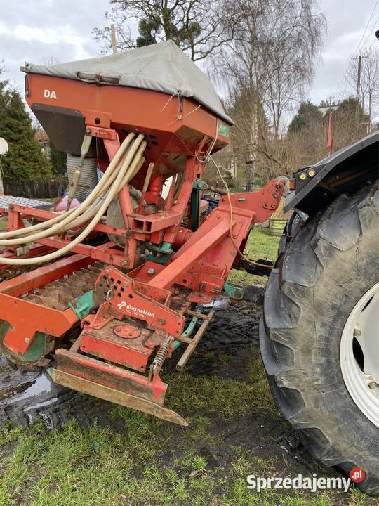 Agregat uprawowo siewny siewnik kverneland Accord pomorskie Różyny