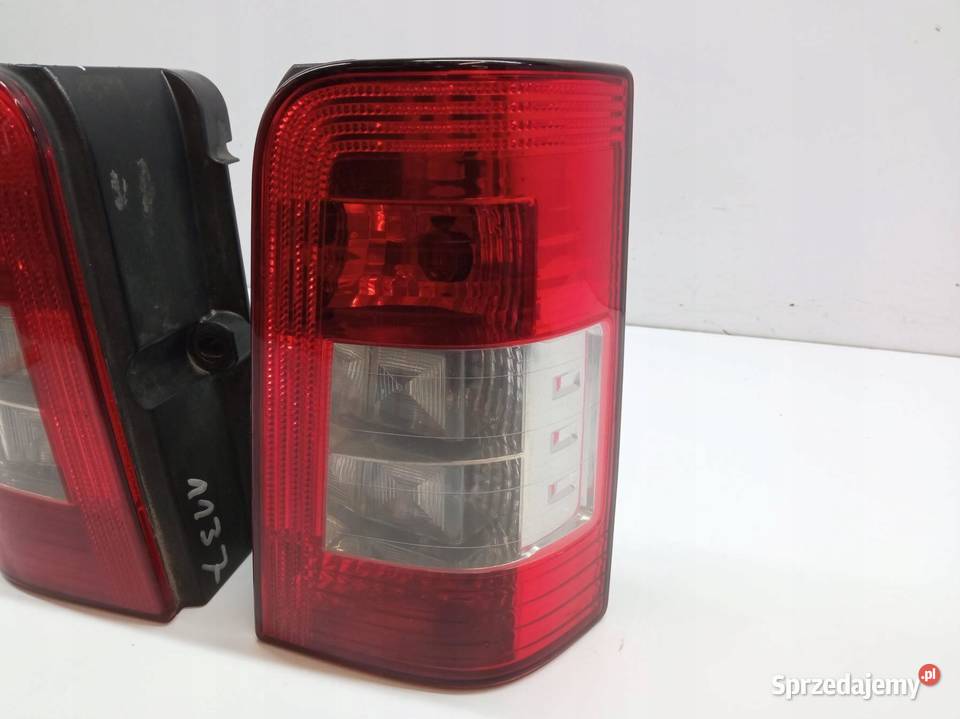 LAMPA TYŁ KOMPLET LIFT EU PARTNER I SKRZYDEŁKO Rok produkcji 2003 sprzedam