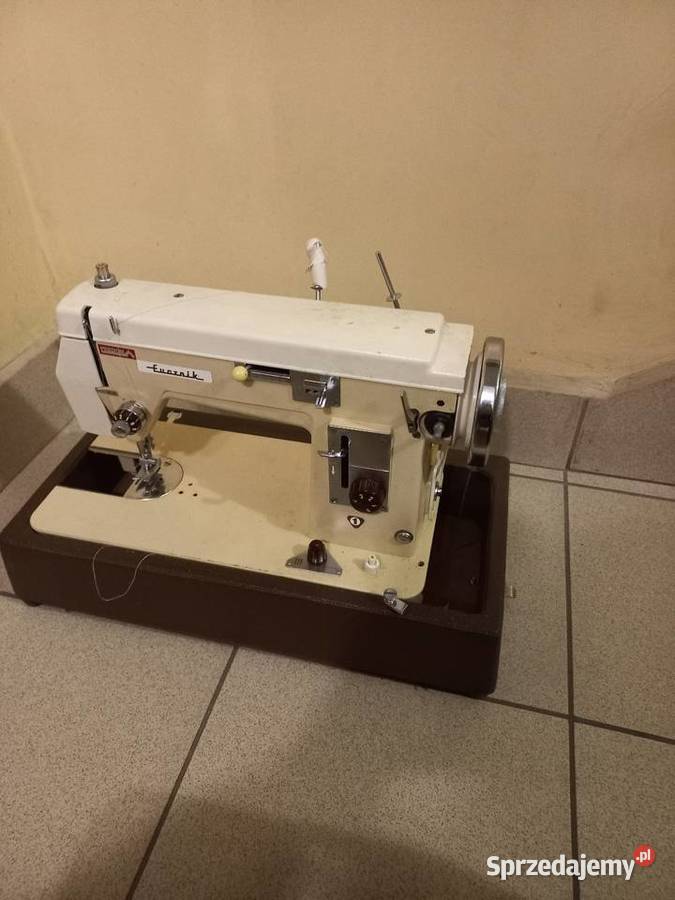 Maszyna do szycia Łucznik uszkodzona AGD drobne Warszawa