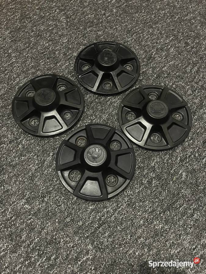 Skoda 105 120 Kołpakidekielki do felg Brzostek