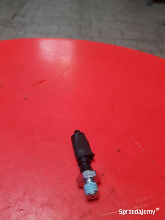 87564684 Czujnik ciśnienia oleju CNH Case Sulechów
