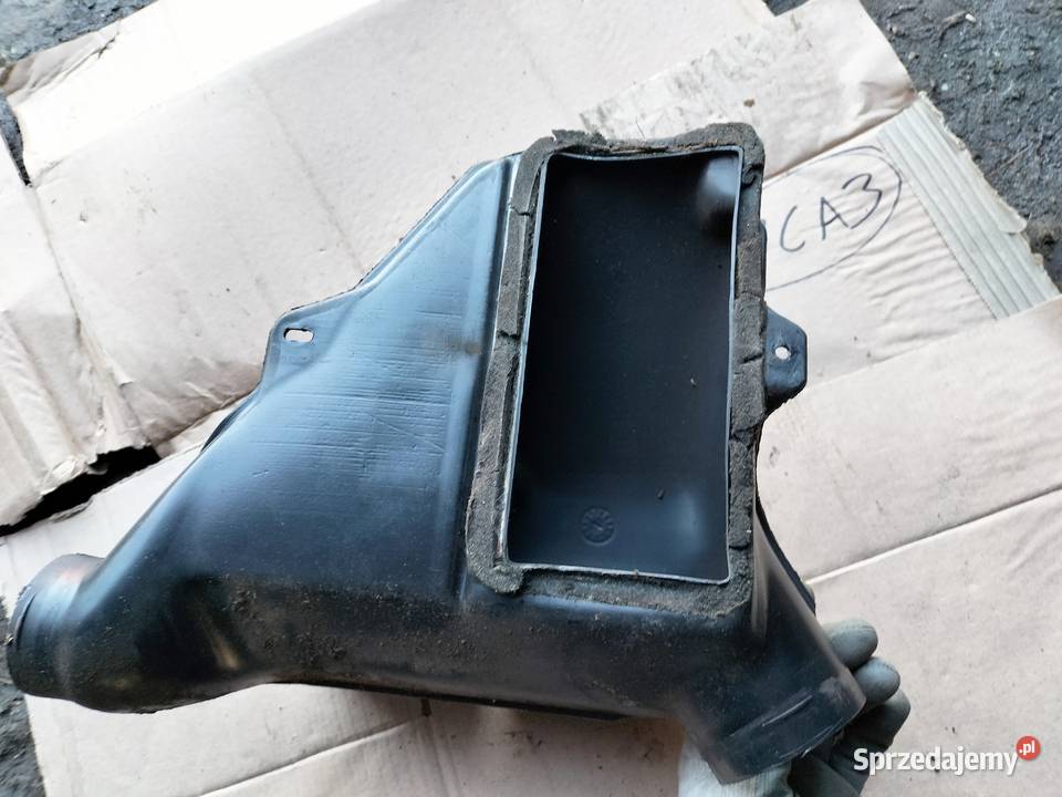 GOLF 2 JETTA 2 KANAŁ WYLOTOWY POWIETRZA Kamień-Kolonia