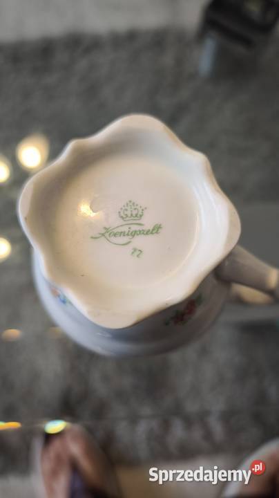 Porcelanowy mlecznik wyprodukowany fabrykę małopolskie sprzedam