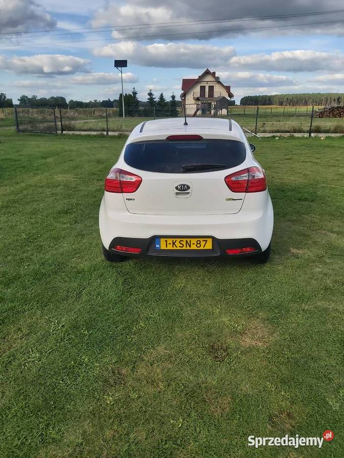 Lif LED 2013r 12 benzyna 5 drzwi Syców