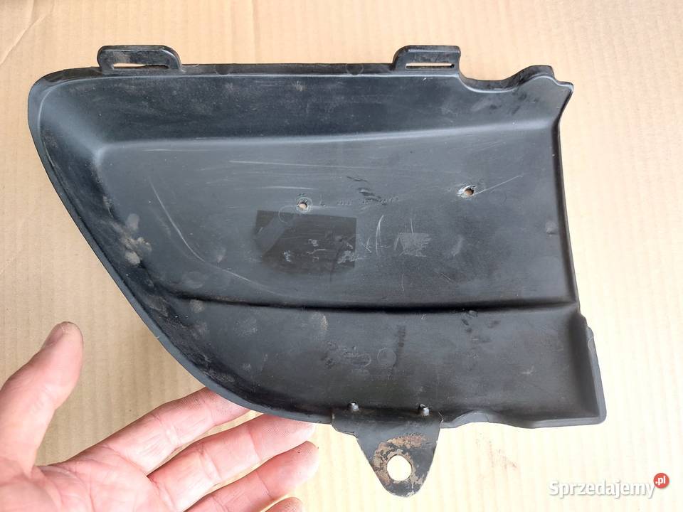 Suzuki GT 380 550 boczek lewy pokrywa dekiel Plastiki Sieciechów