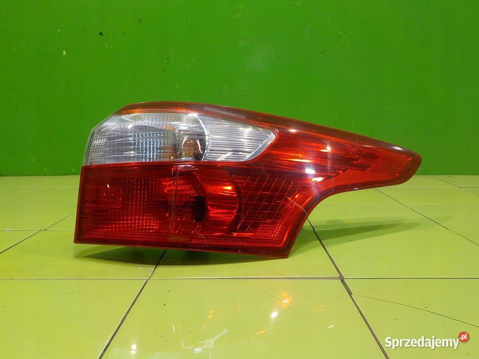 FORD FOCUS MK3 16 TDCI 11r 5D lampa prawa tyl Części samochodowe Suków sprzedam