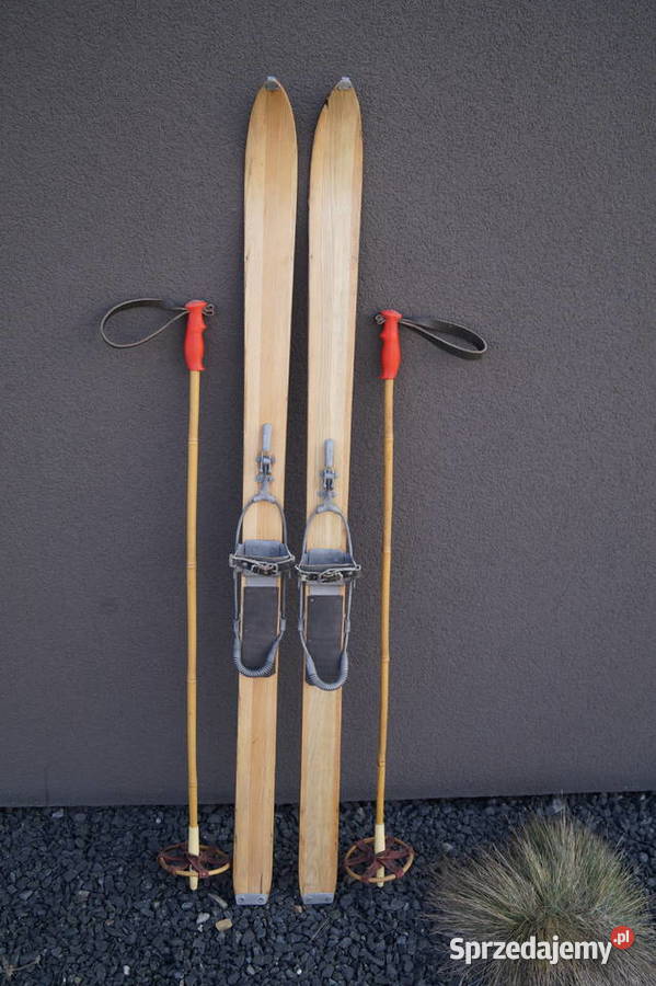 Stare narty drewniane 130 z kijkami Pruchnik