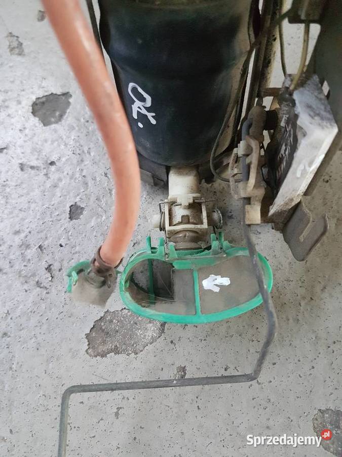 NISSAN SENTRA 16 POMPA PALIWA KOSZ PALIWA POMPKA Pompy paliwa Turkowice