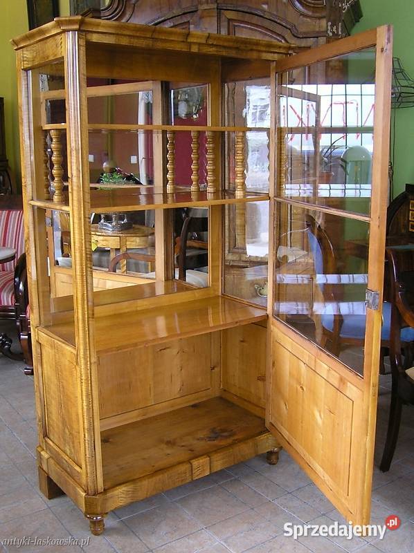 Serwantka Biedermeier orzech pomorskie Sopot
