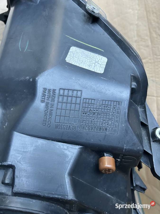 Prawa lampa przednia przód Ram Promaster 36 dostawcze świętokrzyskie Ostrowiec Świętokrzyski