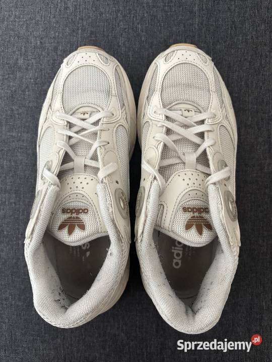 Adidas Astir 395