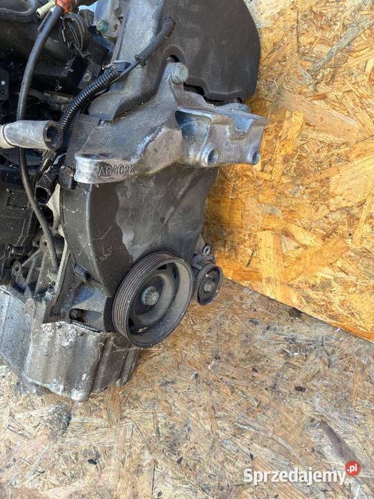 VW GOLF 4 14 AKQ 197 PRZEBIEG SILNIK BENZYNA