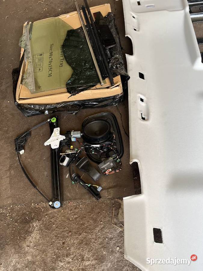 Podsufitka VW touran 5TA sprzedam