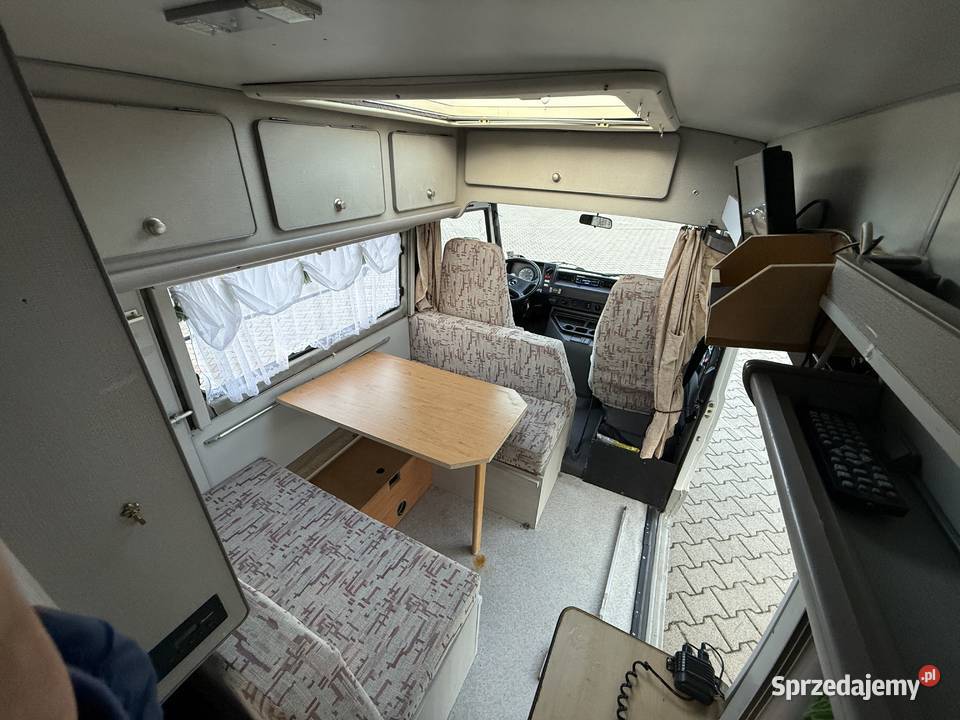 Kamper Mercedes MB100 LaStrada Tychy