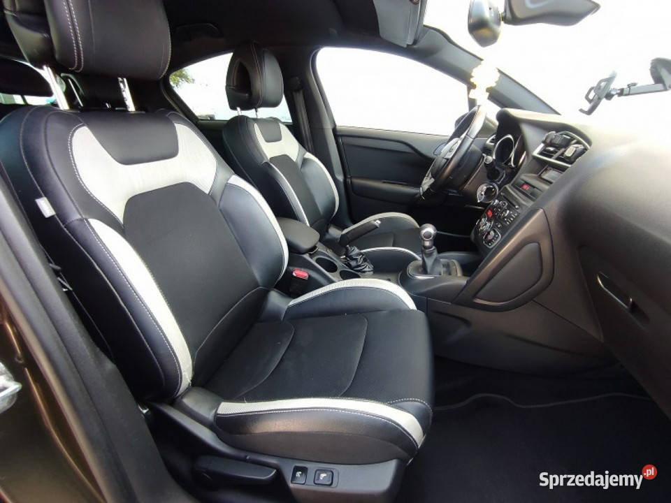 Citroen DS4 klimatroik Tempomat Isofix podgrz immobilizer DS4