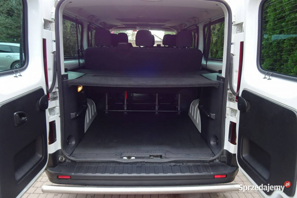 Renault TRAFIC L2H1 20dci 1509 osobowy 134000 klimatyzacja