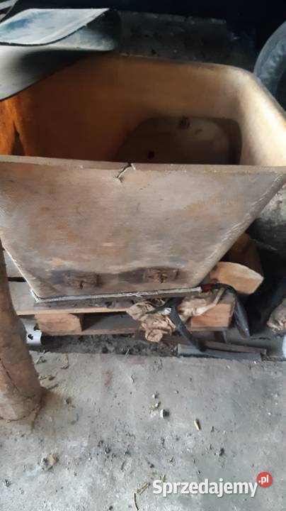 Rozsiewacz KOS Rębielice Królewskie sprzedam