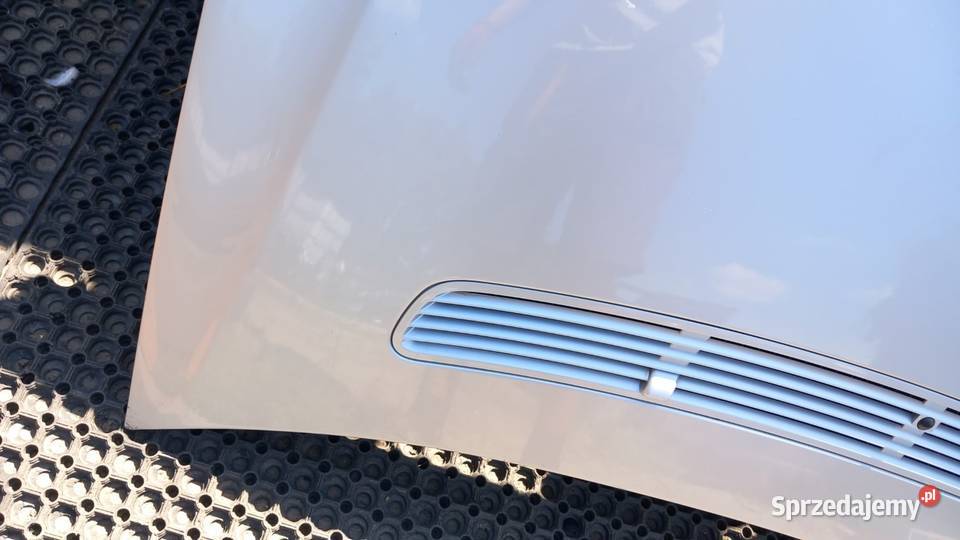 MERCEDES CLS W219 SEDAN MASKA C775 Zbierkowo