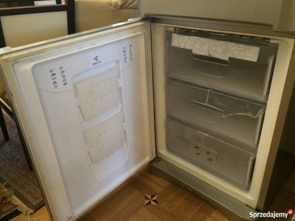 lodówka INDESIT Warszawa tanio srebrna elegancka Warszawa