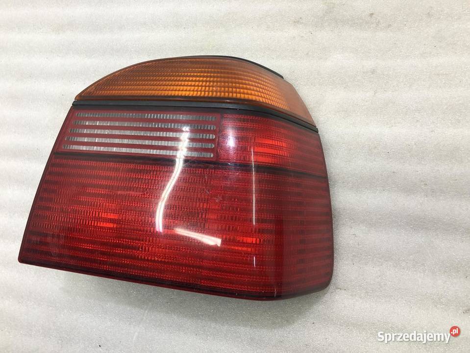 LAMPA PRAWY TYŁ VOLKSWAGEN GOLF III 1H6945257 Lampy cofania sprzedam