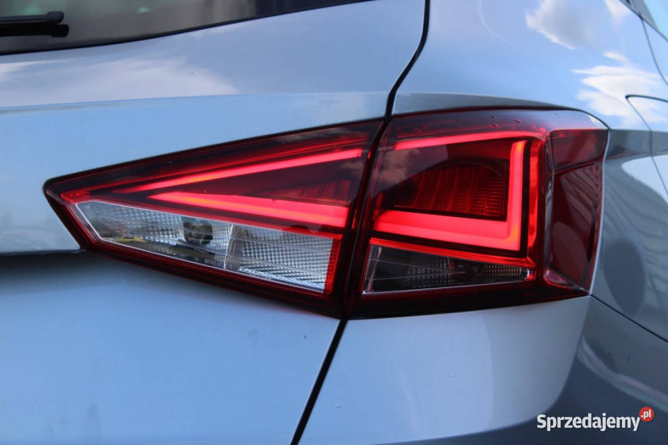 SEAT Arona 2023r Salon FVAT23 FullLED Virtual Rok produkcji 2023 Bielsko-Biała