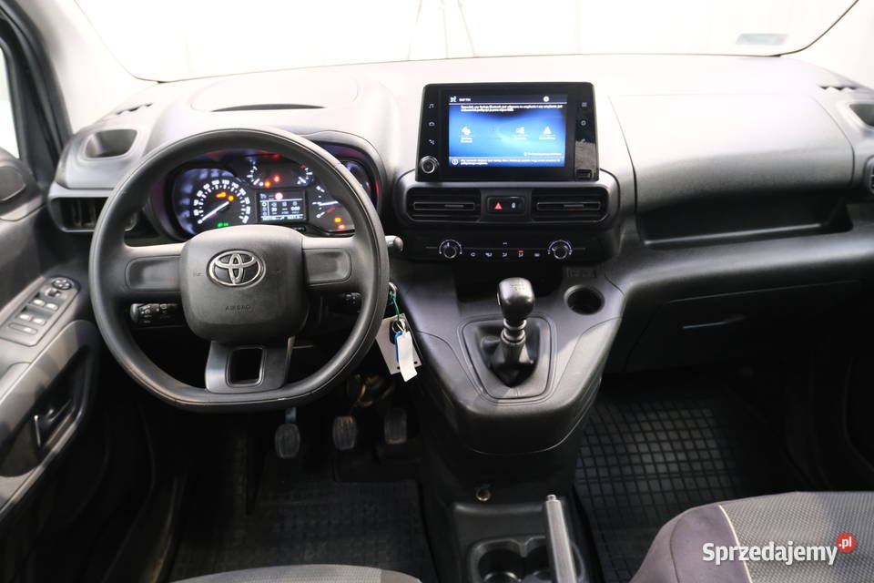 TOYOTA PROACE CITY VERSO 2021 119900 ccm 110 Samochody osobowe Warszawa