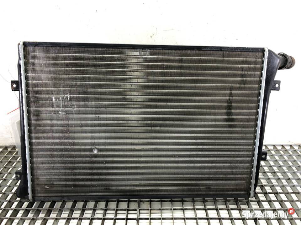 CHŁODNICA WODY VW GOLF V 20 140 0310 RADIATOR