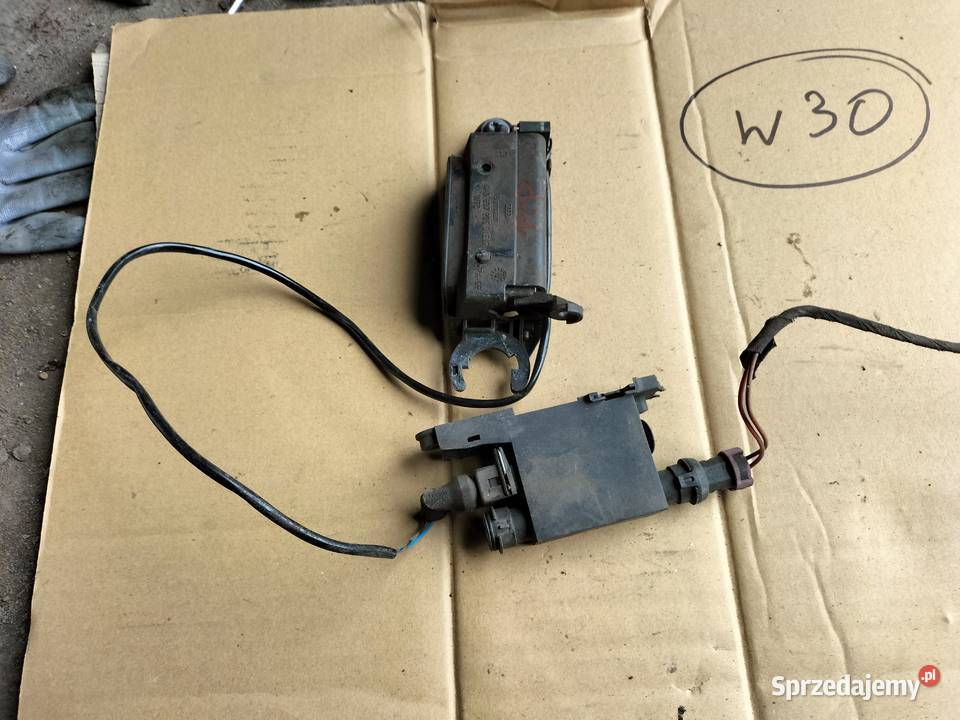 AUDI 80 B4 80B4 KLAMKA ZEWNĘTRZNA PRAWY PRZÓD Kamień-Kolonia