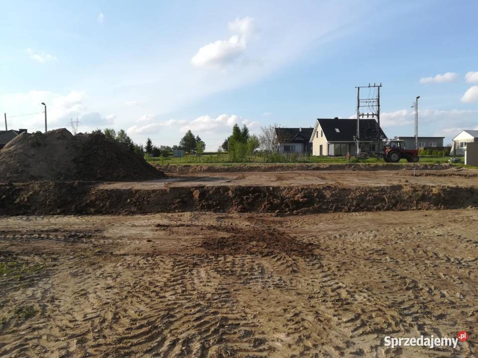 Sprzedam działkę budowlaną 15 ar Polanówka prąd