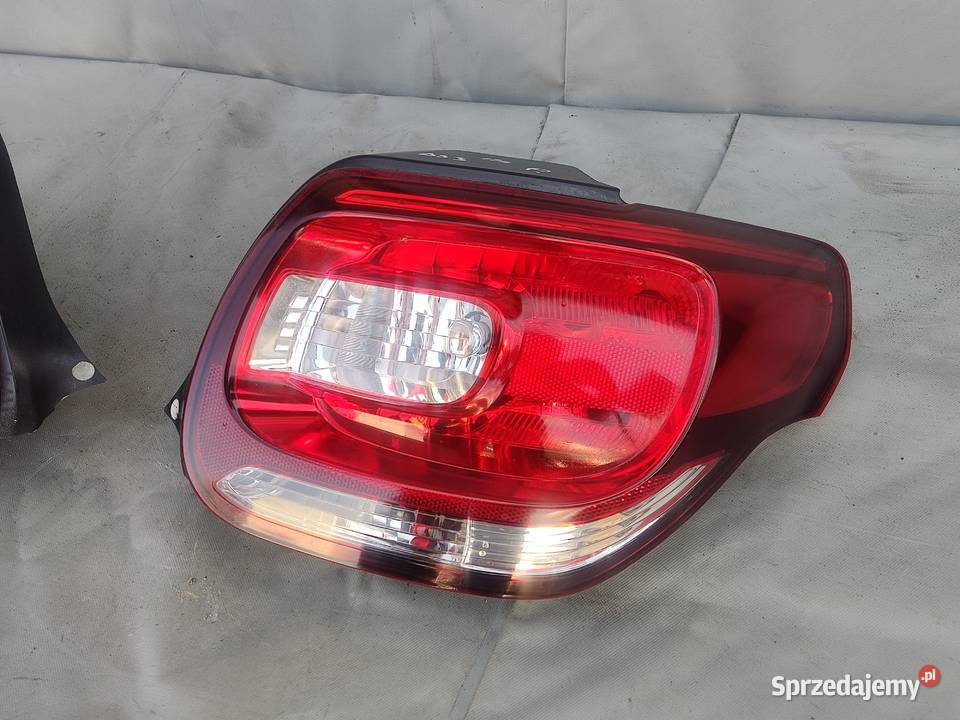 CITROEN DS3 0815r LAMPA TYLNA TYŁ LEWA PRAWA Pozostałe Radom