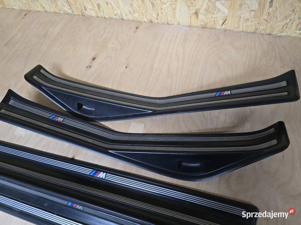 SPRZEDAM Listwy nakladki progowe BMW M Pakiet Śrem