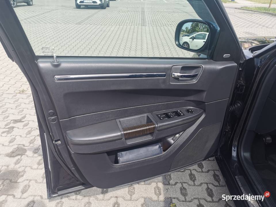 Sprzedam Chrysler 300C 30 CRD Szczecin