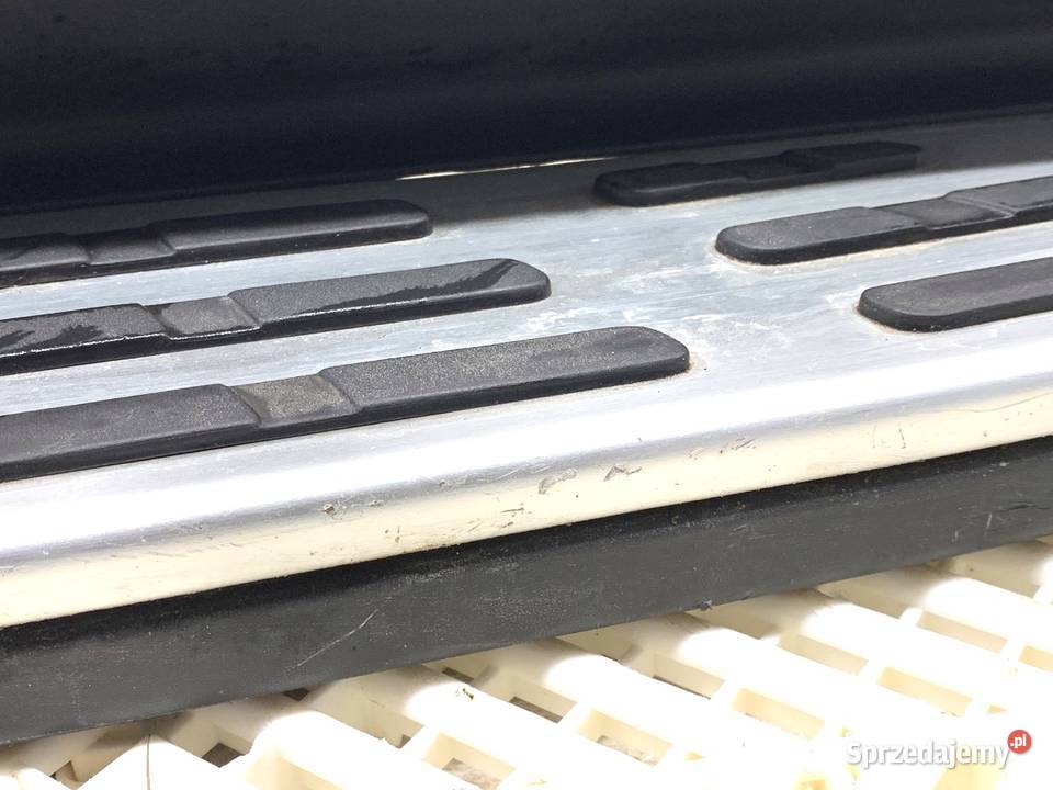 LISTWA PROGOWA PRAWY MERCEDES GLE SUV CZARNY osobowe