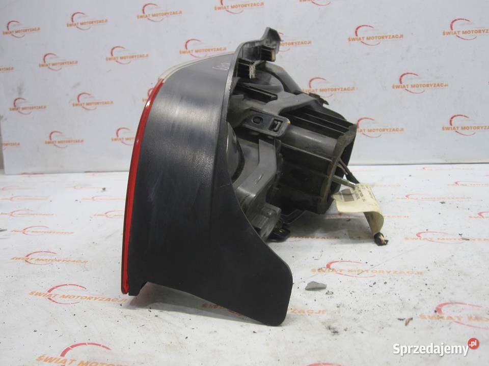SKODA CITIGO LIFT 17r lampa prawa tył 1ST945096E