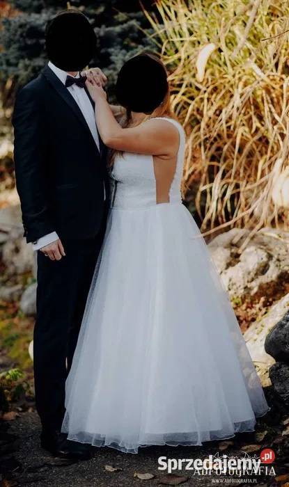 suknia ślubna biała kryształki wyciecia Zawiercie