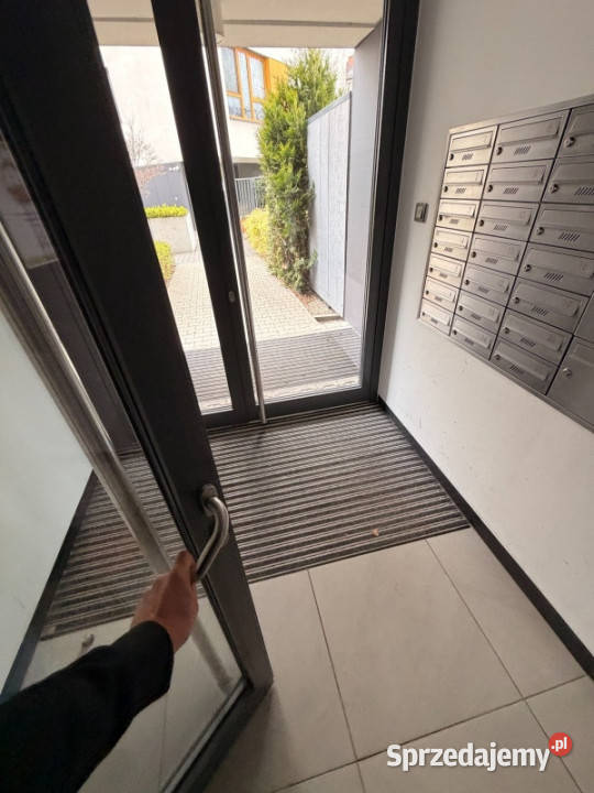 wwwmiedzyborska10b 3 pokoje bezpośrednio stan Warszawa