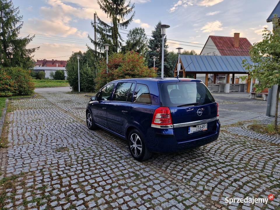 Opel Zafira B 19 CDTI 7 Osobowy Niski przebieg niebieski Ryglice sprzedam